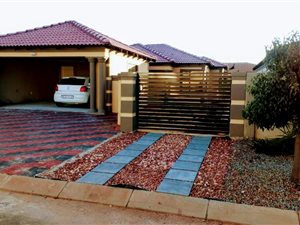 3 Bed House in Quellerie Park