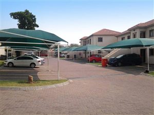3 Bedroom Townhouse in Whitney Gardens