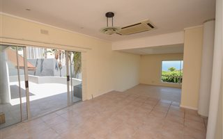 4 Bedroom House in Fresnaye