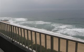 3 Bedroom Flat in Amanzimtoti