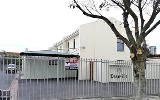 2 Bedroom Duplex in Bloubergrant