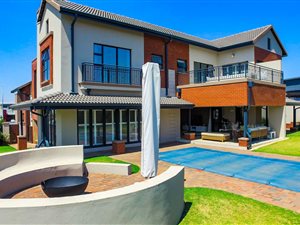 6 Bed House in Midstream Hill