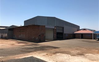 1440 m² Industrial space in Rosslyn