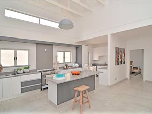3 Bed Cluster in Essexwold