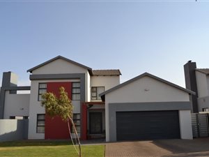 4 Bed House in Midstream Ridge Estate