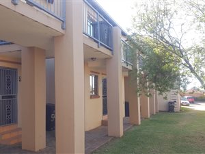 2 Bed Apartment in Mooikloof Ridge