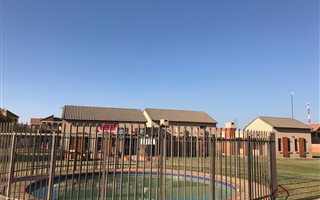 1 Bedroom Apartment in Orchards