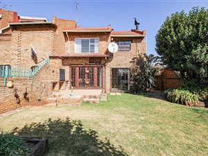 3 Bed Townhouse in Presidents Dam