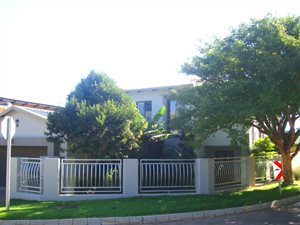2 Bed House in Olympus Country Estate