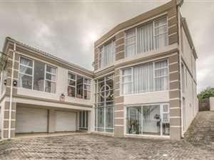 3 Bed House in Lovemore Heights