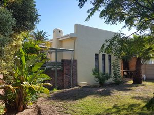 3 Bed House in Charlo
