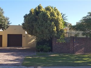 3 Bed House in Charlo