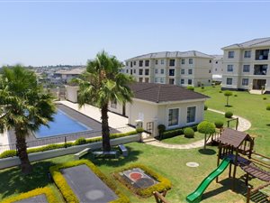 2 Bed Apartment in Fourways