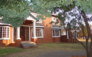 3 Bedroom House in Irene Glen Estate