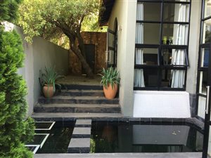 1 Bedroom Townhouse in Houghton Estate