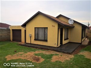 4 Bed House in Naledi
