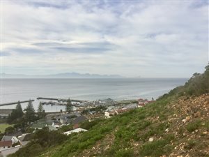 371 m² Land available in Kalk Bay