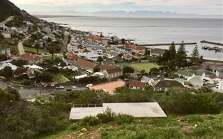 371 m² Land available in Kalk Bay