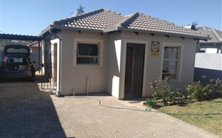3 Bedroom House in Dainfern