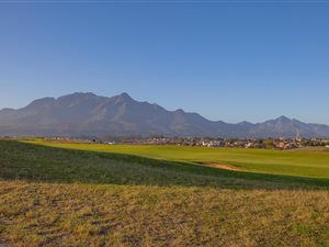 841 m² Land available in Kingswood Golf Estate