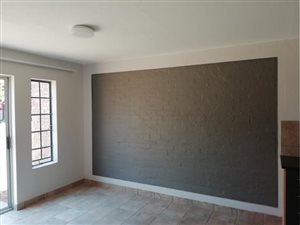 2 Bed Apartment in Amberfield Valley