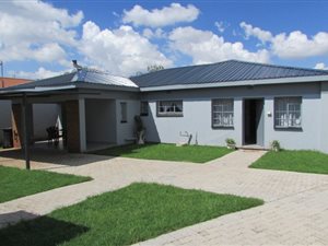5 Bed House in Sunnyridge
