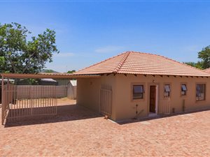 3 Bed Townhouse in Wolmer