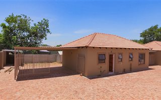 3 Bedroom Townhouse in Wolmer
