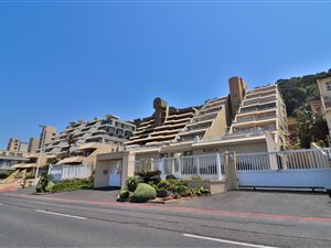 3 Bed Apartment in Umdloti Beach