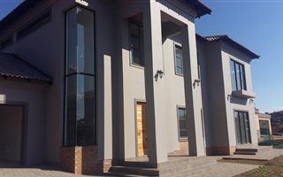 4 Bedroom House in Somerton Estate