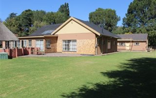 2.2 ha Farm with House in Unitas Park