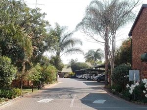 3 Bed Duplex in Kilner Park
