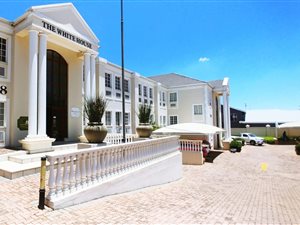 97 m² Commercial space in Kempton Park Central