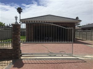 3 Bedroom House in Charlo