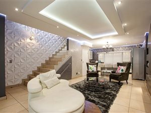 2 Bed Duplex in Hatfield