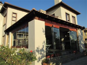 4 Bed House in Amberfield Manor