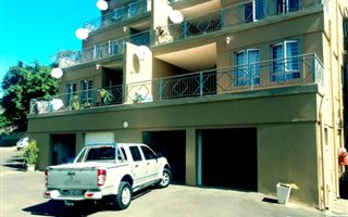 3 Bedroom Apartment in Amanzimtoti