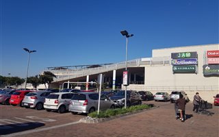 102 m² Commercial space in Randpark Ridge