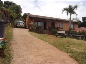4 Bed House in Montclair