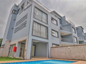 3 Bed Apartment in Athlone Park