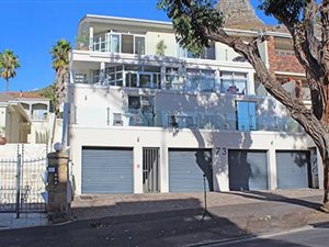 11 Bed Apartment in Fresnaye