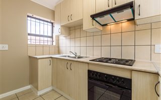 3 Bedroom Townhouse in Brackenfell Central
