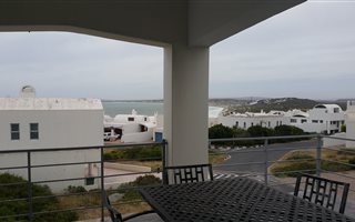 3 Bedroom House in Paradise Beach