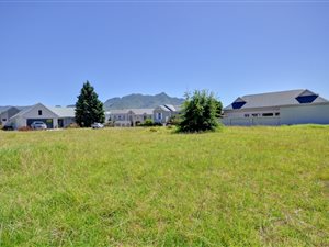 863 m² Land available in Kingswood Golf Estate