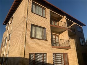 2 Bed Flat in Tulisa Park
