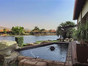 5 Bedroom House in Pecanwood