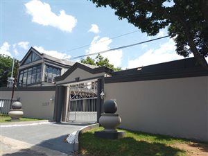 6 Bed House in Parkmore