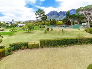2 Bed House in Erinvale Estate