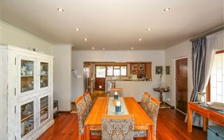4 Bedroom House in Constantia