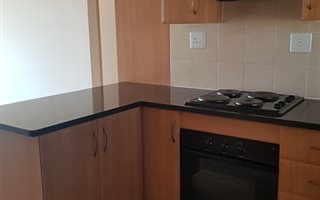 2 Bedroom Apartment in Hazeldean (Silverlakes Surroundings)